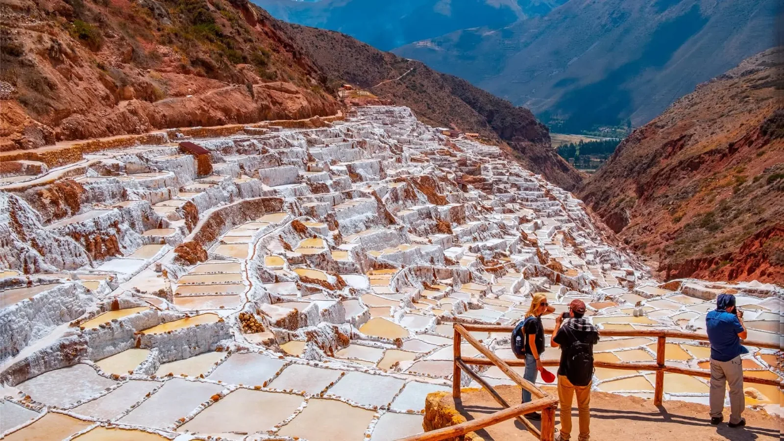 Maras salt pans day trip from Cusco